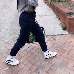 Meet your Posher, Zierrah